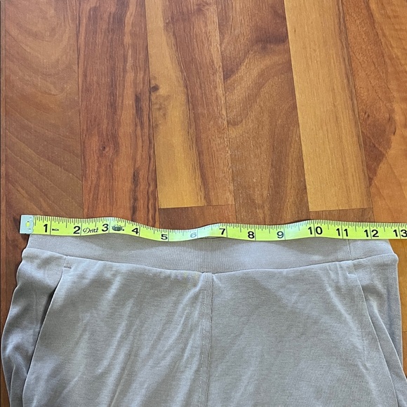 lululemon flare pants - Picture 6 of 9